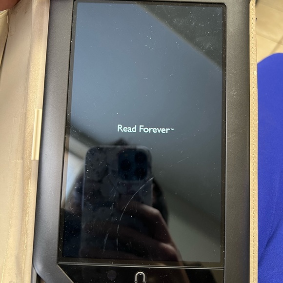 Nook Color - Picture 2 of 7